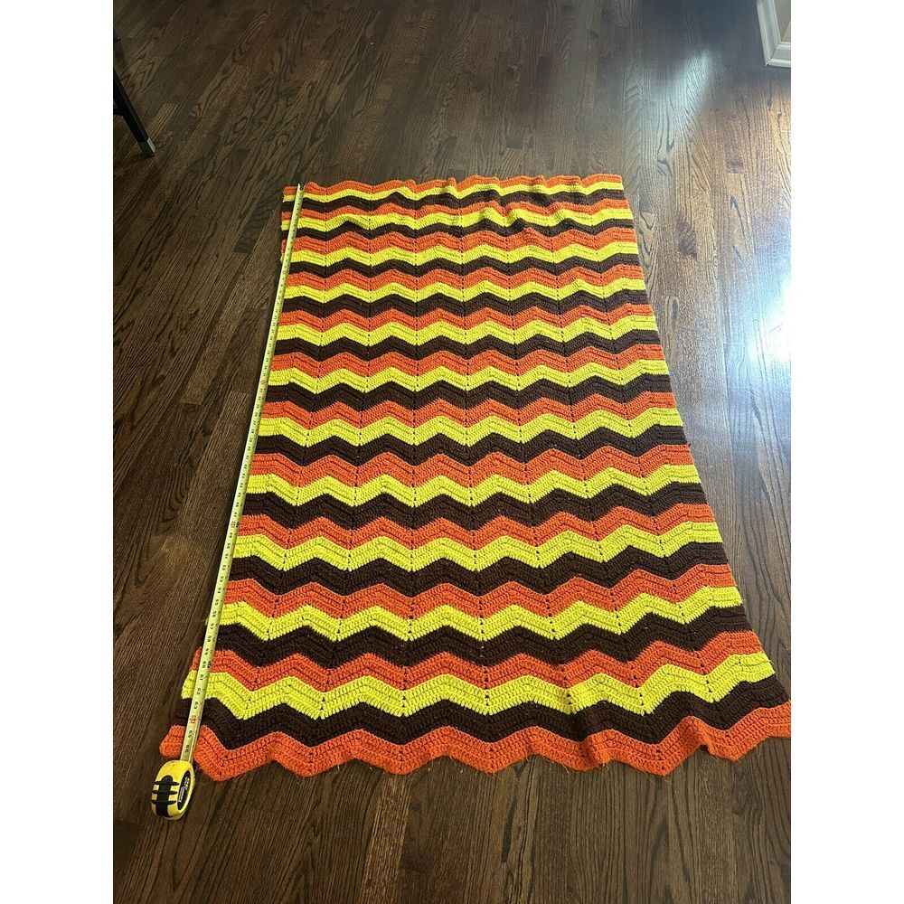 Vintage 70's Handmade Zig Zag Crochet  Throw Afghan Blanket 66x 44‎ Fall colors